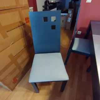 Mesa comedor gris lacada + 4 sillas