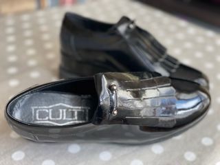 Zapatos negros CULT piel con plataforma talla 38