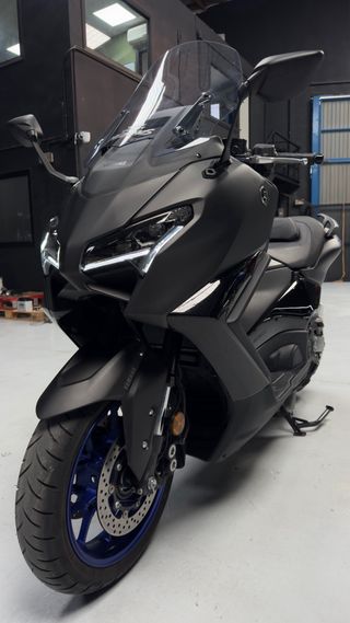 Yamaha TMAX 560 2025
