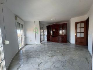 Piso en venta en Ctra de Sevilla - Ronda sur en Badajoz