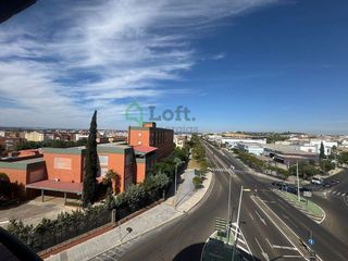 Piso en venta en Ctra de Sevilla - Ronda sur en Badajoz