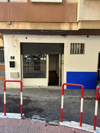Local comercial en venta en San Luis en Almería