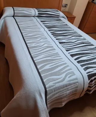 Colcha Cama Diseño Cebra Gris y Blanco