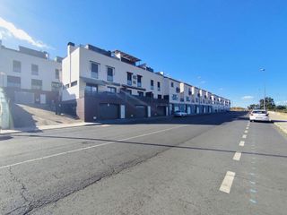 Casa adosada en venta en Plasencia