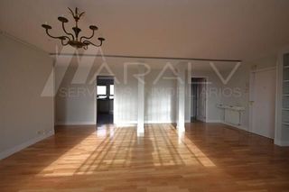 Piso en alquiler en Pilar en Madrid