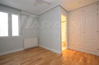 Piso en alquiler en Pilar en Madrid