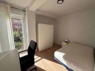 Piso en alquiler en Polígono Cartuja – La Paz en Granada