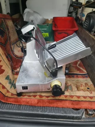 Cortadora de fiambre profesional