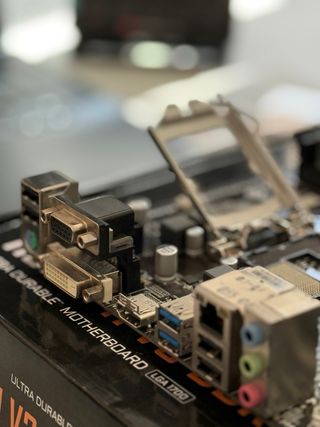 Placa Base Gigabyte GA-B85M-DS3H-A LGA1150 DDR3