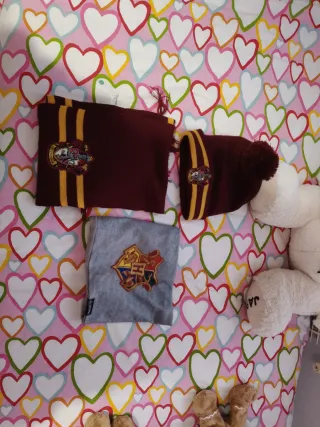 Gorro, bufanda y braga Harry Potter color granate