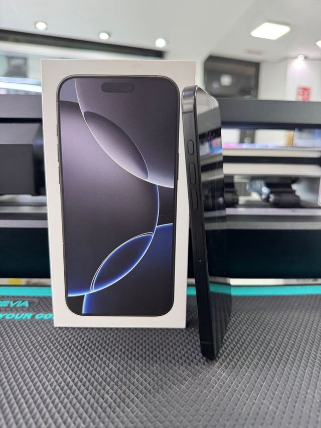 IPHONE 16 PRO MAX 256GB SEMI NUEVO