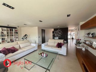 Piso en venta en Zona Piscinas en Burriana