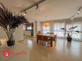 Piso en venta en Zona Piscinas en Burriana