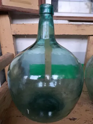 Damajuana de cristal verde para vino