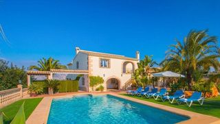 Chalet en alquiler en Teulada Pueblo en Teulada