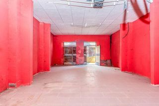 Local comercial en venta en La Vega - Oteruelo en León