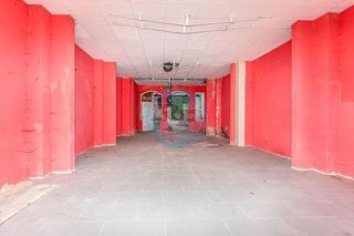 Local comercial en venta en La Vega - Oteruelo en León