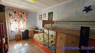 Chalet en venta en Caudete