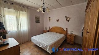 Chalet en venta en Caudete