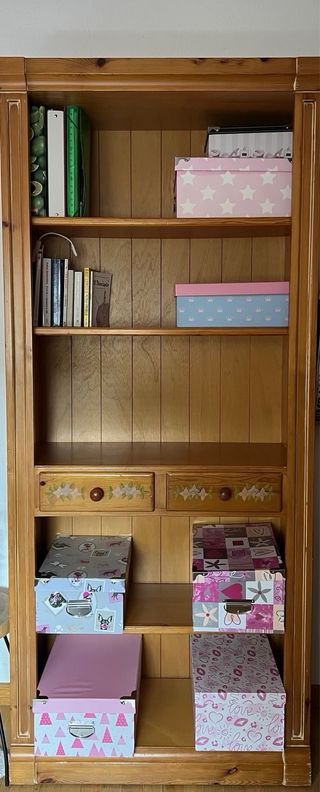 Conjunto muebles madera pino