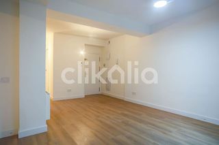 Piso en alquiler en Valdezarza en Madrid