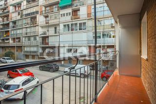 Piso en alquiler en Valdezarza en Madrid