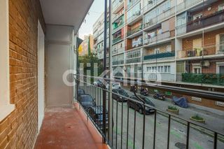 Piso en alquiler en Valdezarza en Madrid