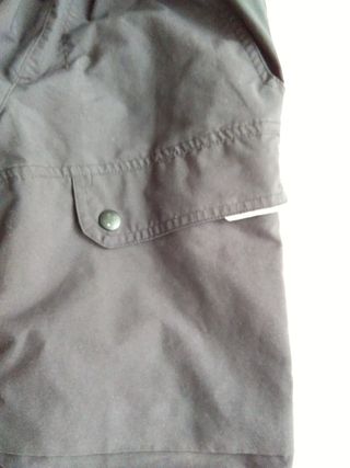 Pantalón trekking Quechua forrado gris