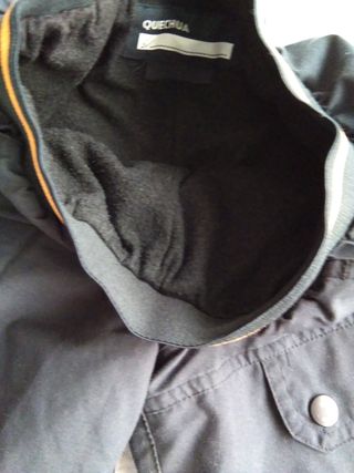 Pantalón trekking Quechua forrado gris