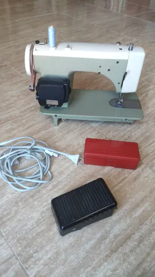 Máquina de coser Alfa 482 Zig-zag