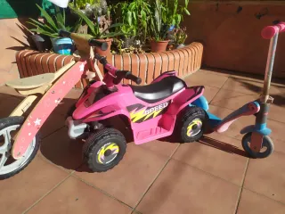 Pack Juguetes: Moto Eléctrica y Patinete