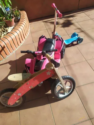 Pack Juguetes: Moto Eléctrica y Patinete