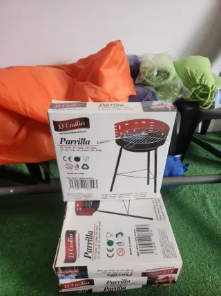 Barbacoa portátil negra y roja