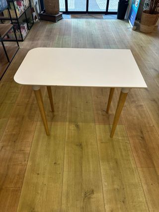 Mesa de escritorio blanca de madera 70x100