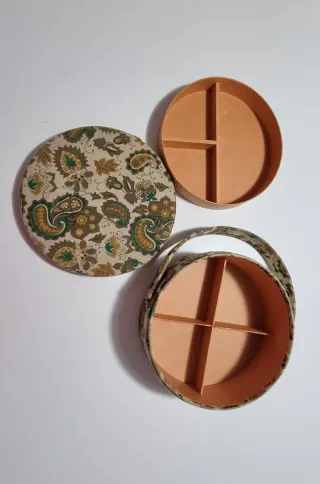 Costurero tela y madera vintage