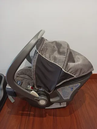 Silla de coche grupo 0  marca Chicco