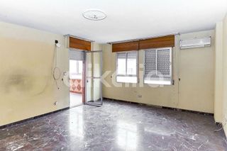 Piso en venta en Bailén