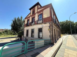 Casa adosada en alquiler en Teso de la Feria - Arrabal en Salamanca