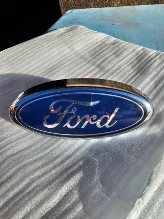 Emblema Insignia Ford Azul y Cromado
