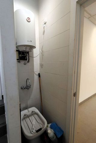 Local comercial en alquiler en Reyes en Parla