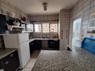 Cocina modular con encimera de granito