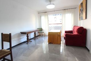 Piso en alquiler en El Plantinar - Felipe II - Tiro de Línea en Sevilla