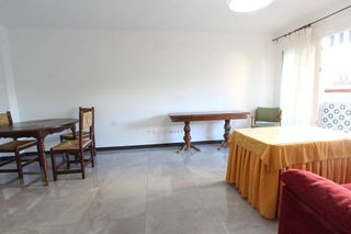 Piso en alquiler en El Plantinar - Felipe II - Tiro de Línea en Sevilla