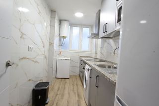 Piso en alquiler en El Plantinar - Felipe II - Tiro de Línea en Sevilla