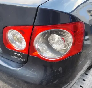 Volkswagen Jetta 1.9 TDI 105CV (2005-2010)