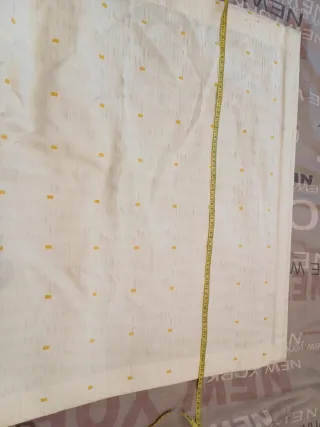 Tende giapponesi a pannello beige e giallo