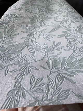 Papel pintado hojas relieve verde agua