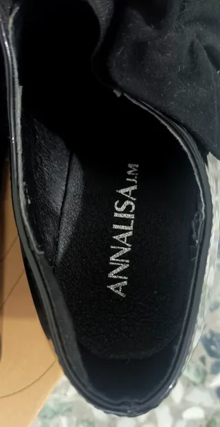 Zapatos de plataforma negros con lazo