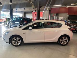 Opel Astra 1.4T 140CV SPORT