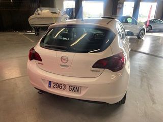 Opel Astra 1.4T 140CV SPORT